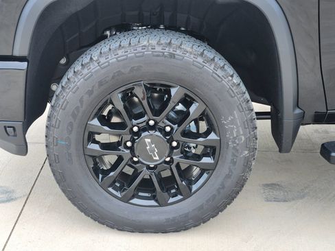 New 2026 Chevrolet Silverado 2500 Custom w/ Custom Value Package AWD/4WD image 11