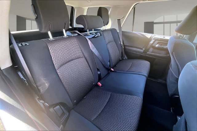 Used 2024 Toyota 4Runner TRD Off-Road AWD/4WD image 23