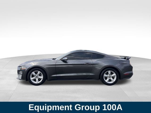 Used 2019 Ford Mustang Coupe RWD image 2