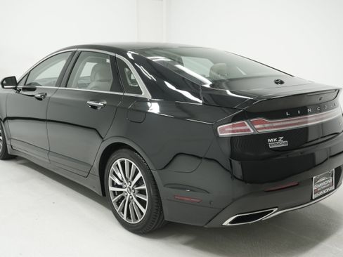 Used 2017 Lincoln MKZ Select w/ Technology Package FWD image 6