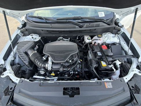 Certified 2025 Cadillac XT6 Sport w/ Platinum Package image 31