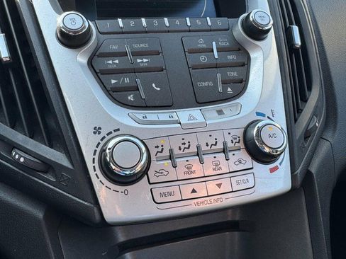 Used 2015 Chevrolet Equinox LT w/ Driver Convenience Package image 18