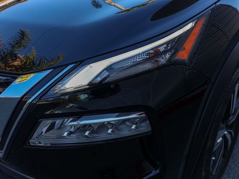 Used 2023 Nissan Rogue SL w/ SL Premium Package image 10