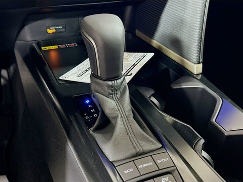 New 2026 Toyota Camry SE FWD image 14