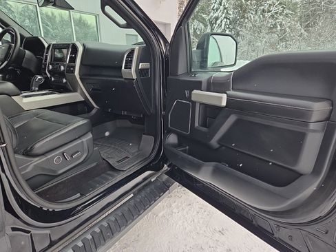 Used 2017 Ford F150 Lariat w/ Equipment Group 502A Luxury image 41