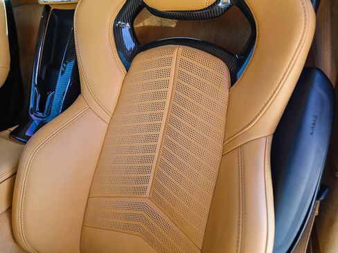 Used 2022 Chevrolet Corvette Stingray Premium Conv w/ Z51 Performance Package image 23