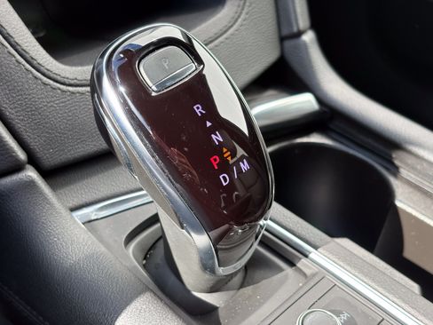 Certified 2025 Cadillac XT6 Premium Luxury AWD/4WD image 26