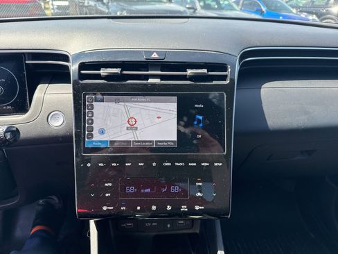 Used 2023 Hyundai Santa Cruz SEL Premium image 14