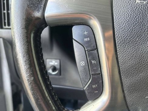 Used 2017 Chevrolet Express 2500 Extended RWD image 24