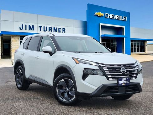 Used 2025 Nissan Rogue SV FWD image 1