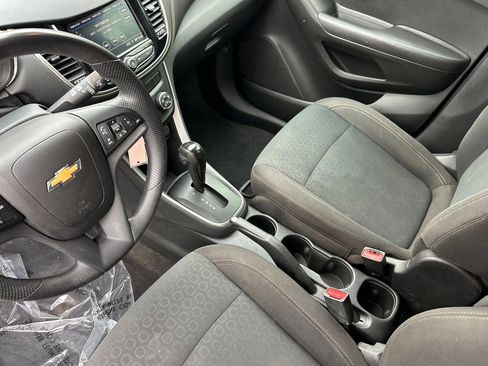 Used 2020 Chevrolet Trax LS w/ Tint and Cruise Package image 10