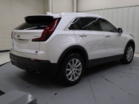 Used 2023 Cadillac XT4 Luxury w/ Cold Weather Package image 4