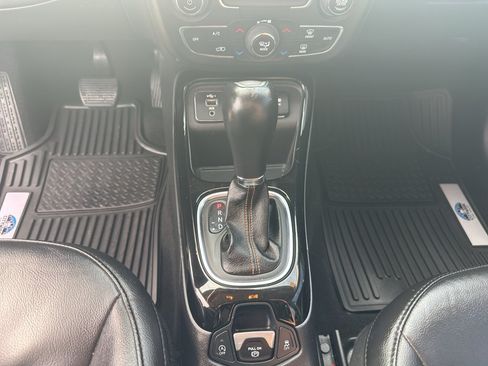 Used 2019 Jeep Compass Limited FWD image 16