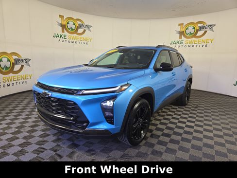 Used 2025 Chevrolet Trax ACTIV w/ Driver Confidence Package FWD image 3