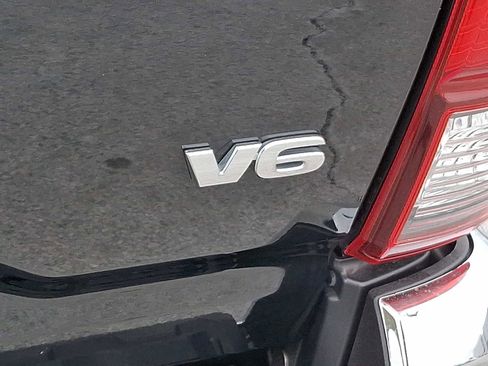 Certified 2020 Toyota Tacoma SR5 image 33