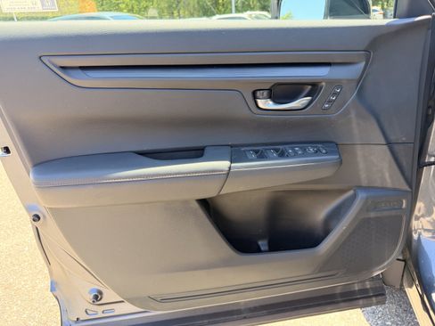 Used 2025 Honda CR-V Sport-L image 12