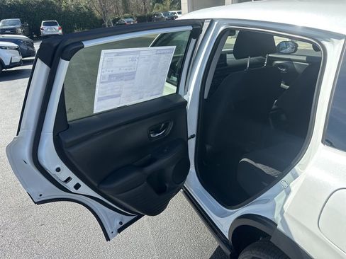 New 2026 Honda HR-V LX image 12