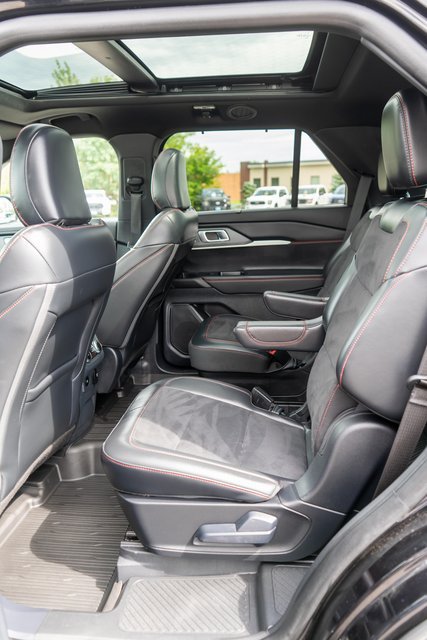 Certified 2025 Ford Explorer ST AWD/4WD image 13