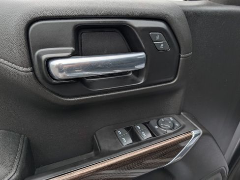Used 2021 Chevrolet Silverado 1500 LT AWD/4WD image 22