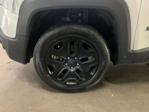 Used 2018 Jeep Renegade Sport w/ Power & Air Group AWD/4WD image 33