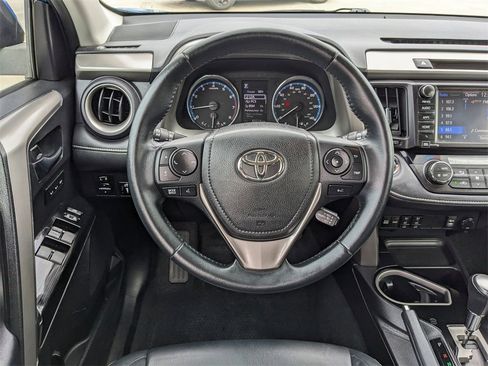 Used 2017 Toyota RAV4 Limited image 16