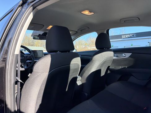 Certified 2023 Kia Forte LXS image 27