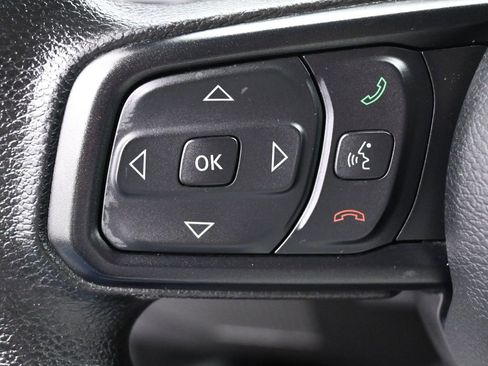 Used 2020 Jeep Wrangler Sport image 13