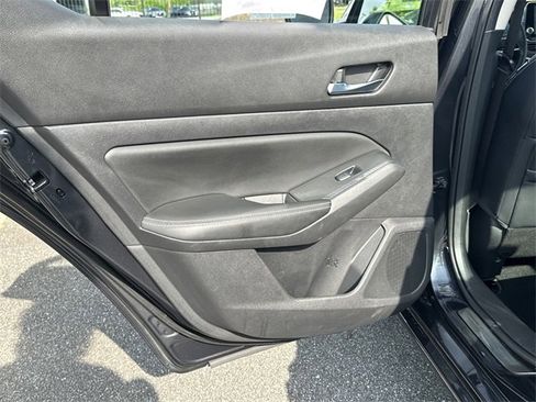 Certified 2019 Nissan Altima 2.5 Platinum image 22