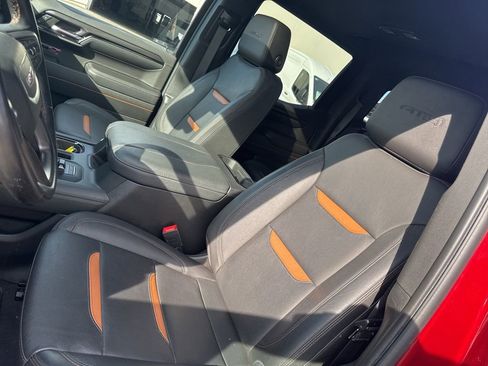 Used 2023 GMC Sierra 1500 AT4 w/ AT4 Premium Package AWD/4WD image 11