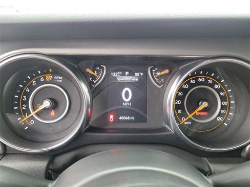 Used 2022 Jeep Gladiator Willys image 28