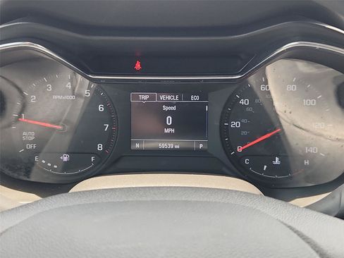 Used 2023 Chevrolet TrailBlazer LT w/ Convenience Package FWD image 12