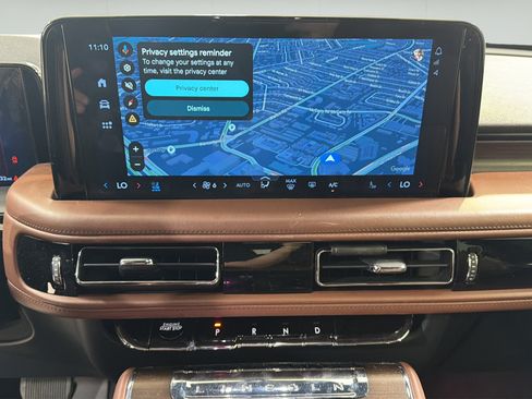 Used 2025 Lincoln Aviator Reserve w/ Illumination Package RWD image 16
