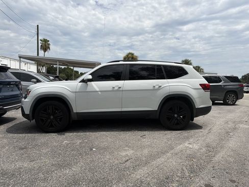 Used 2020 Volkswagen Atlas SE FWD image 2