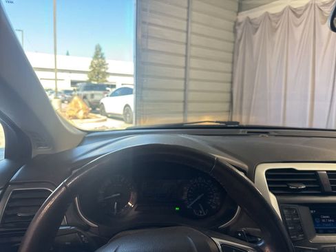 Used 2015 Ford Fusion SE w/ Equipment Group 201A image 20