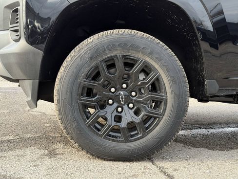 New 2026 Chevrolet Colorado W/T w/ WT Custom Package image 9