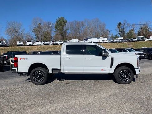 New 2025 Ford F350 Platinum w/ FX4 Off-Road Package image 5