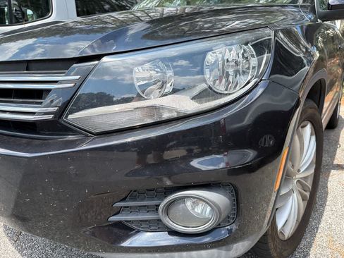 Used 2012 Volkswagen Tiguan SEL FWD image 5