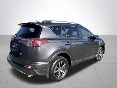 Used 2017 Toyota RAV4 XLE w/ All Weather Liner Package AWD/4WD image 6