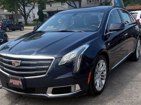 Used 2018 Cadillac XTS Luxury AWD/4WD image 3