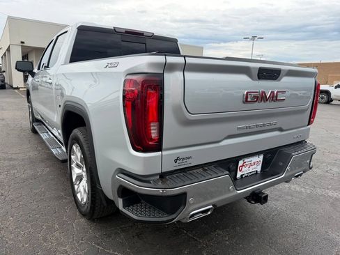 Used 2021 GMC Sierra 1500 SLT w/ SLT Premium Plus Package AWD/4WD image 15