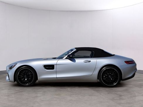 Used 2019 Mercedes-Benz AMG GT Roadster image 6