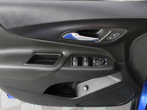 Used 2024 Chevrolet Equinox LT FWD image 14