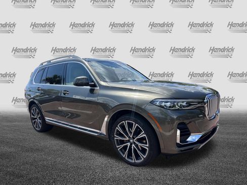 Used 2021 BMW X7 xDrive40i w/ Premium Package AWD/4WD image 2