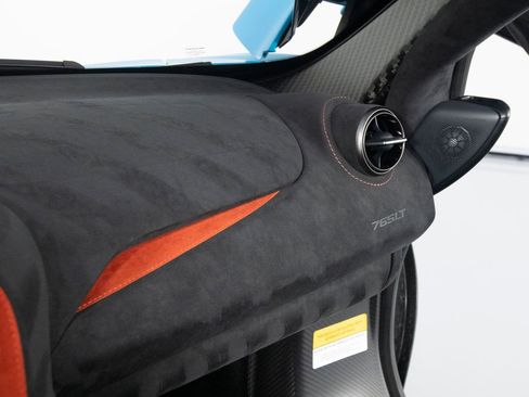 Used 2021 McLaren 765LT image 25