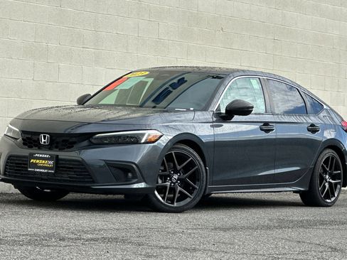 Used 2023 Honda Civic Sport Touring image 8