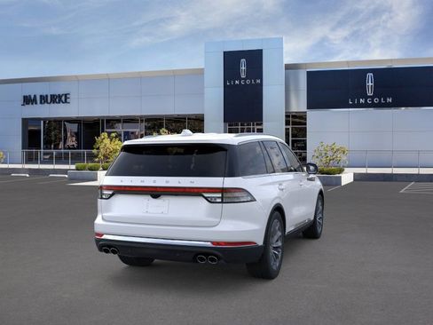 New 2026 Lincoln Aviator AWD image 8