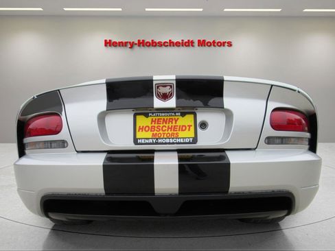 Used 2009 Dodge Viper SRT-10 image 11
