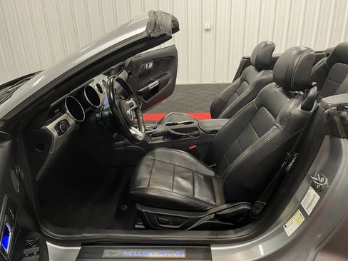 Used 2021 Ford Mustang Premium image 35