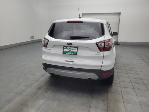 Used 2017 Ford Escape SE FWD image 7