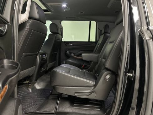 Used 2017 Chevrolet Suburban Premier RWD image 21
